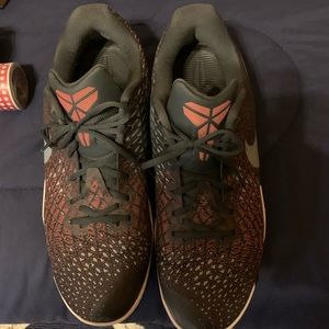 Kobe Mamba Mentality Men’s Size 14